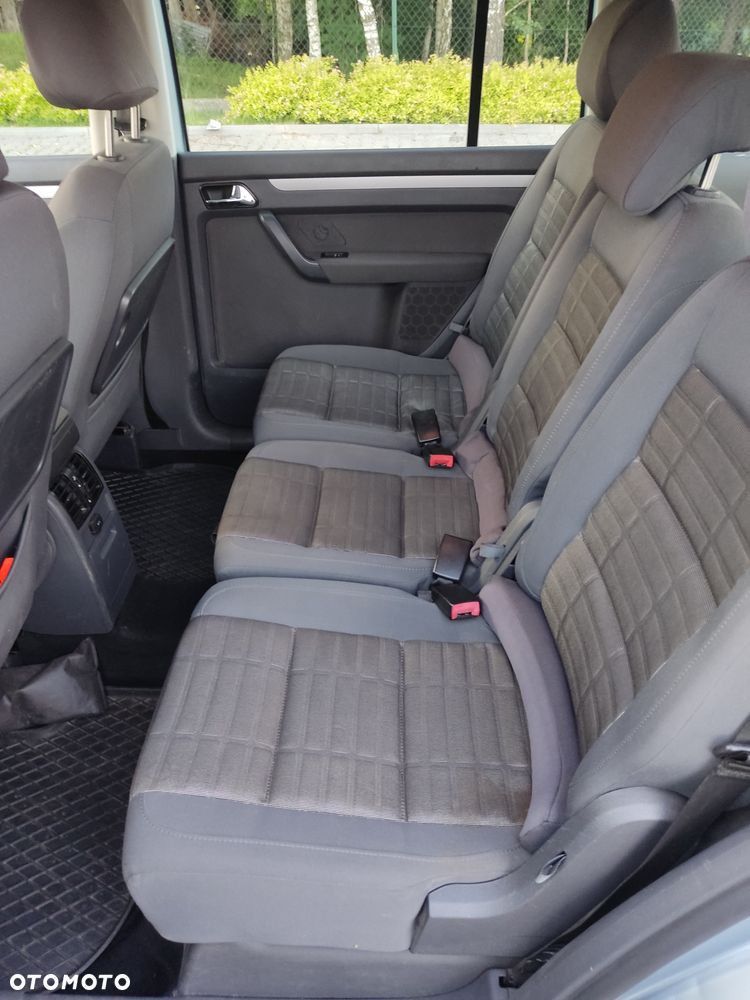 Volkswagen Touran 2006 photo 5