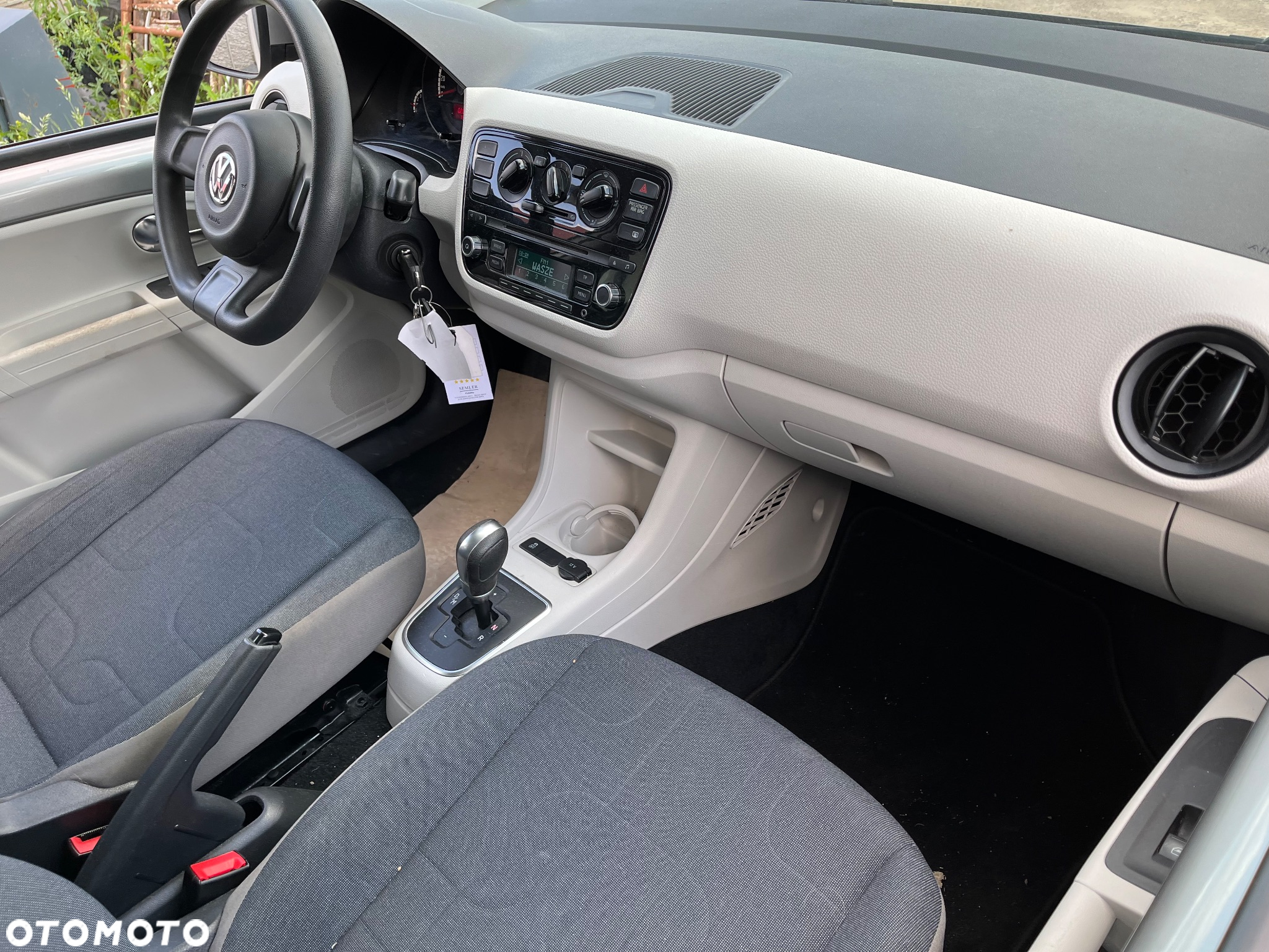 Volkswagen up! (BlueMotion Technology) ASG move - 7