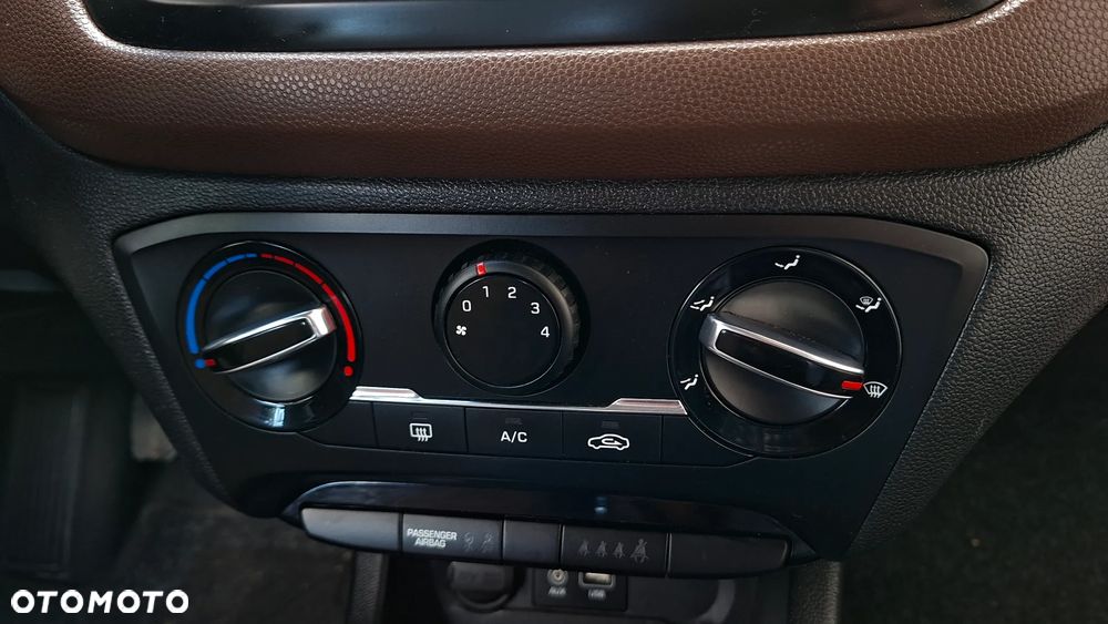 Hyundai i20 1.2 Fresh - 27