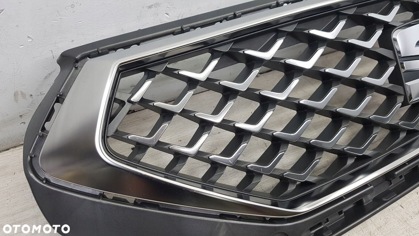 SEAT TARRACO GRILL ATRAPA SATYNA - 2