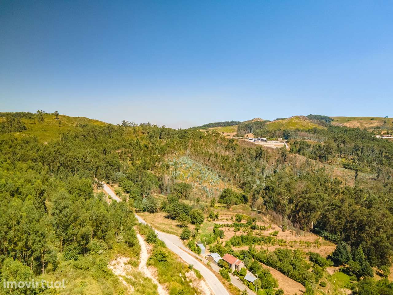 Moradia Devoluta  Venda em Sande e São Lourenço,Marco de Canaveses - Grande imagem: 2/10