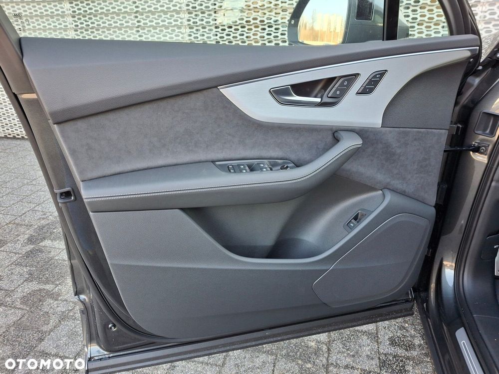 Audi Q7 - 8