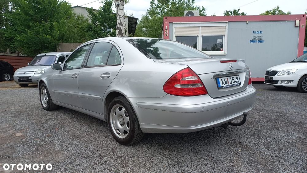 Mercedes-Benz Klasa E 240 4Matic Avantgarde - 6