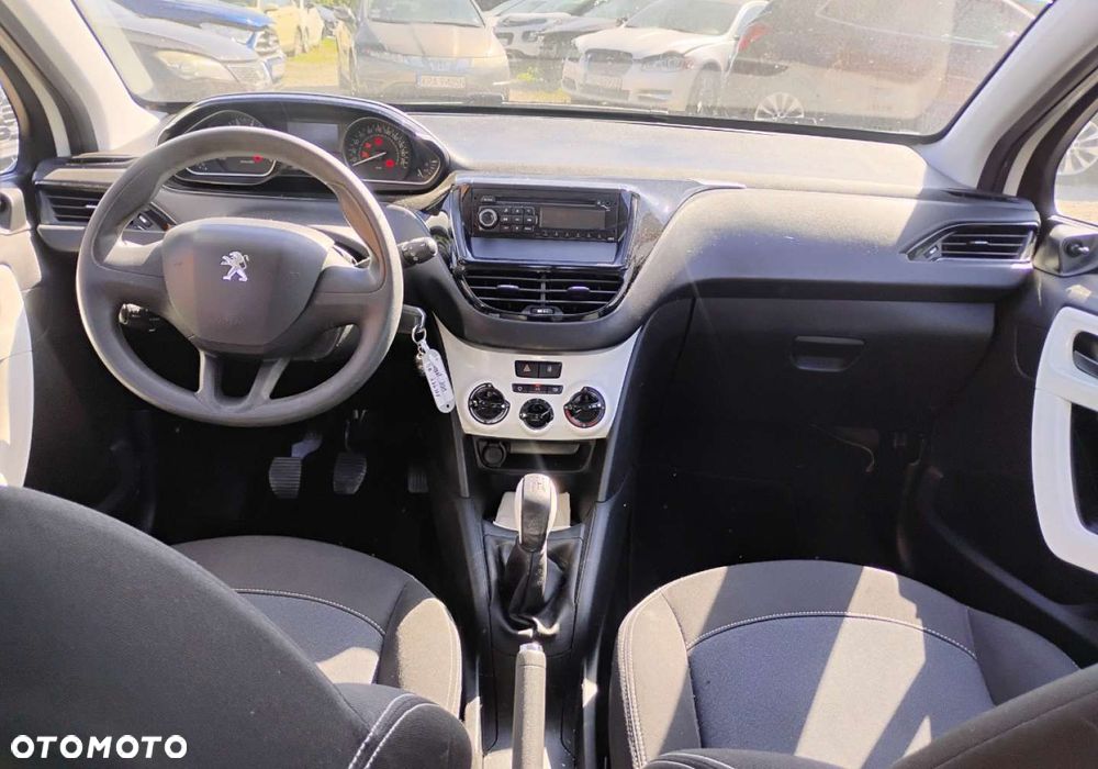 Peugeot 208 - 7