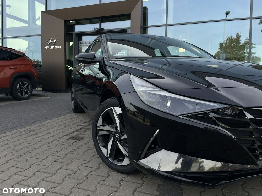 Hyundai Elantra - 6