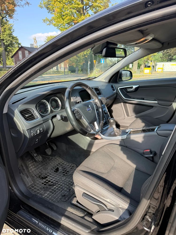 Volvo V60 - 11