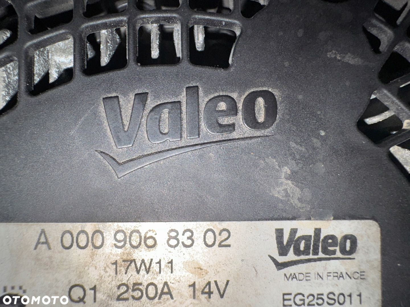 Alternator Mercedes OM 654 C205 W213 - 4