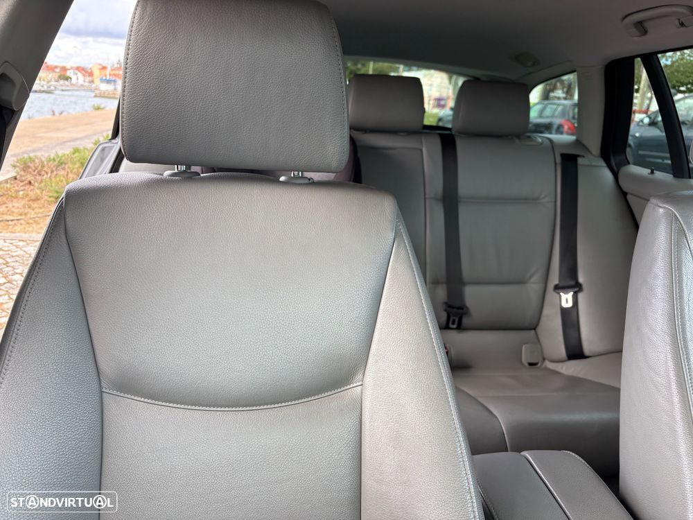 BMW 320 d Navigation - 12