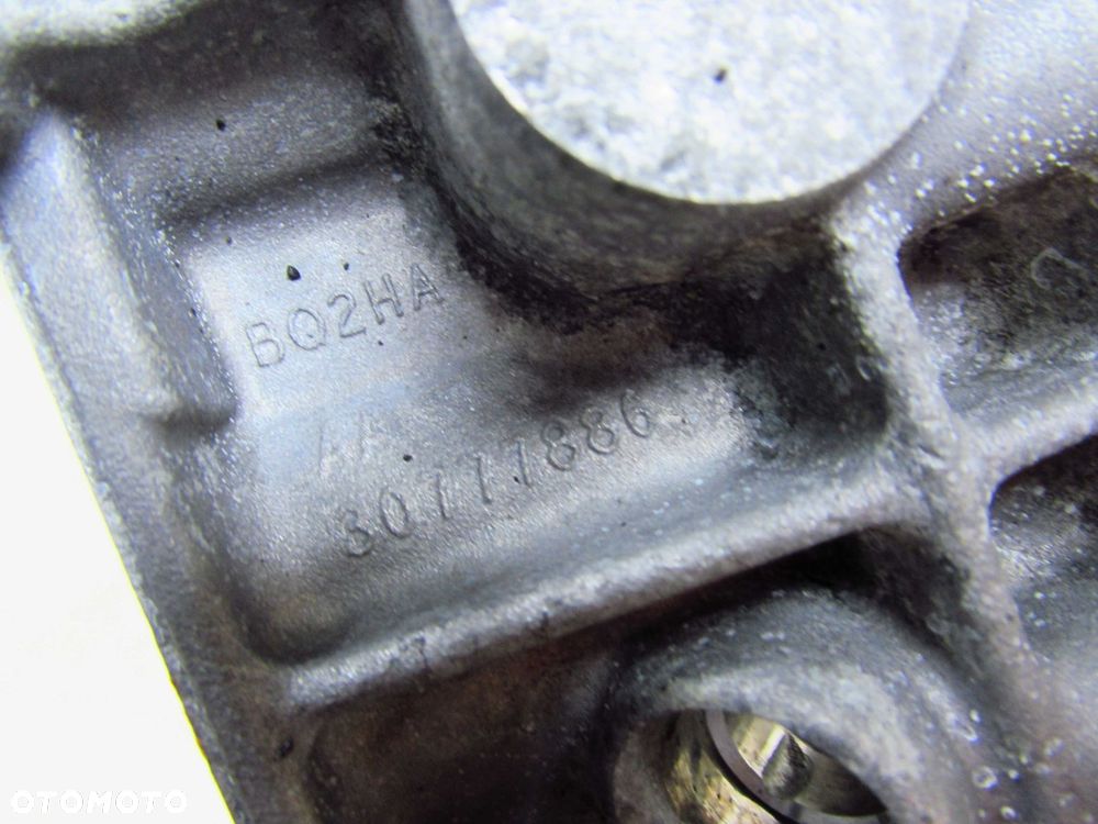 VOLVO S60 S80 V70 XC70 XC90 D5244T4/5 POLBLOK BLOK SILNIKA PODSTAWA WALU 30777886 - 8