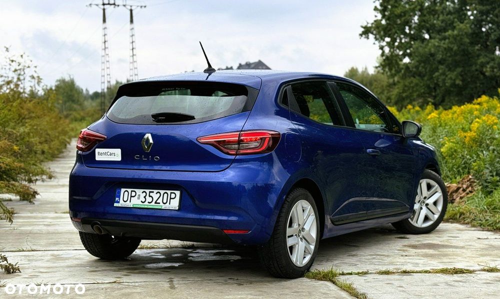 Renault Clio - 11