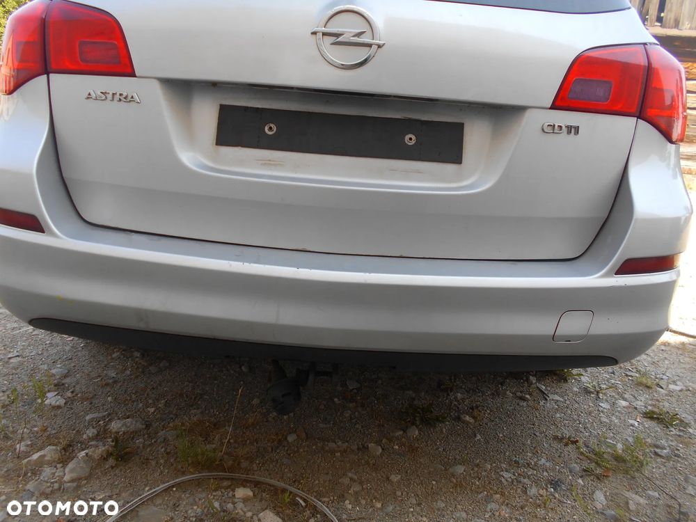 OPEL ASTRA J SPORT TOURER KOMBI KOD LAKIERU Z176 92KW-125KM  SILNIK SKRZYNIA BIEGOW MANUALNA 6 BIEGOWA MASKA LAMPA LUSTERKO PAS PRZEDNI BLOTNIK ZAWIESZENIE  ZDERZAK PRZOD SPRYSK SPRISKIWACZ LAMP SOCZEWKA CZESCI - 17