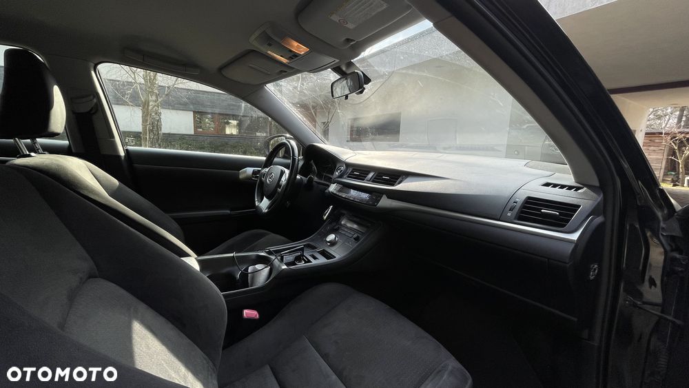 Lexus CT Standard - 25