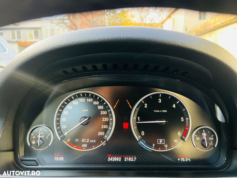 BMW Seria 5 525d xDrive AT - 6