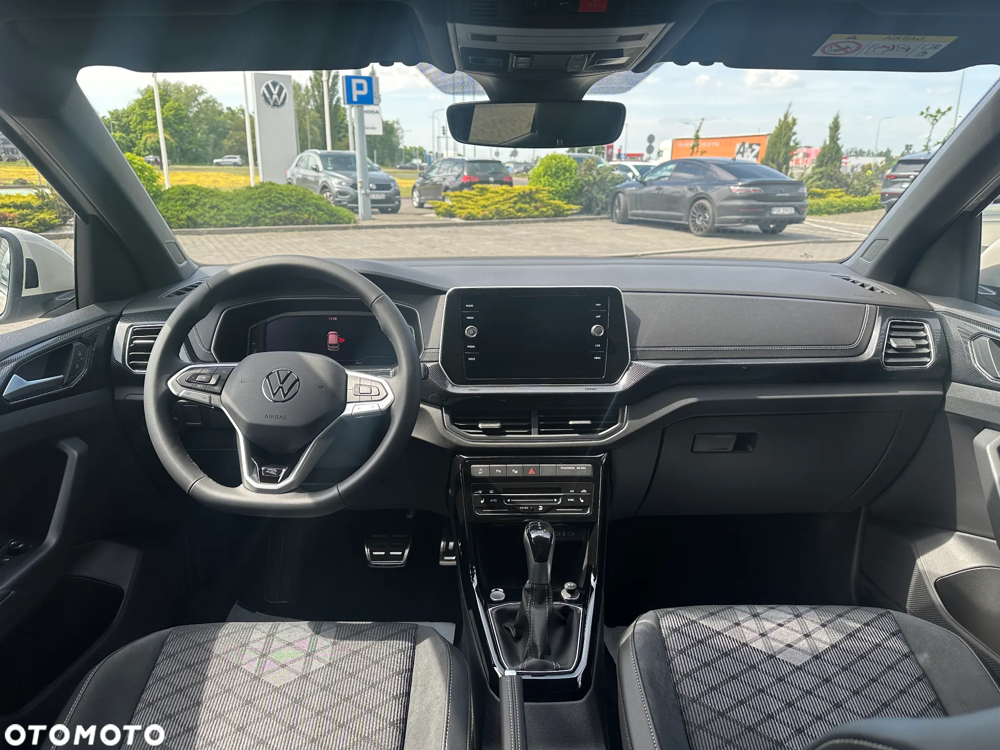 Volkswagen T-Cross 1.5 TSI ACT R-Line DSG - 11