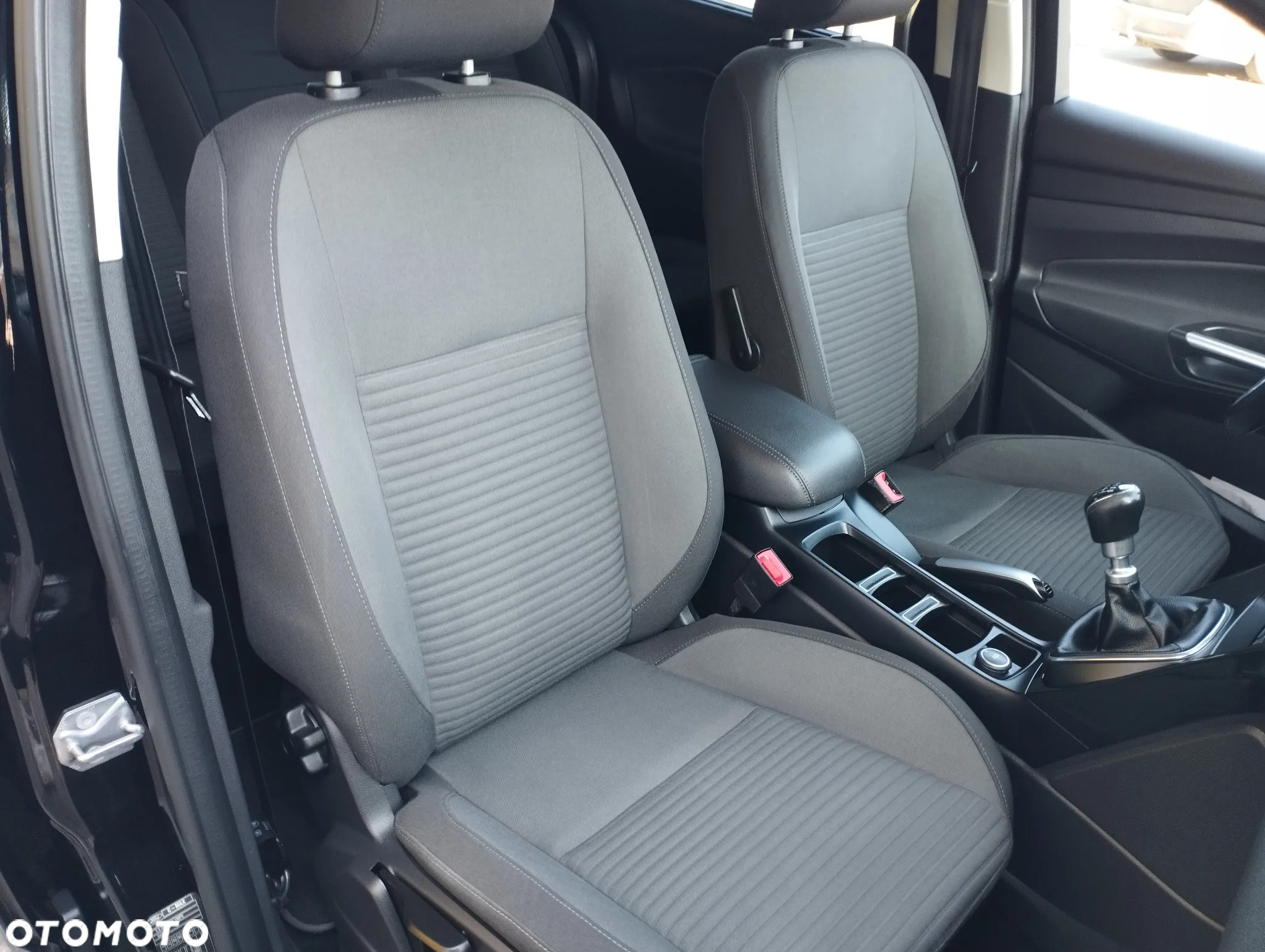 Ford Grand C-MAX 1.5 EcoBoost Start-Stopp-System Titanium - 21