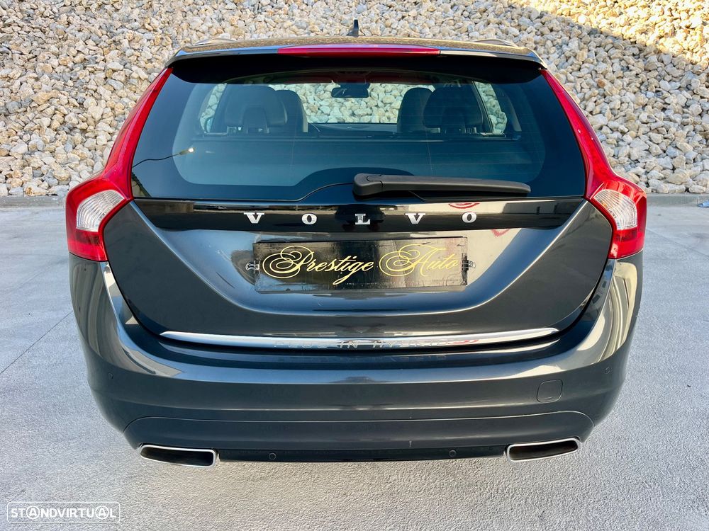 Volvo V60 D6 Plug-In-Hybrid AWD Geartronic Summum - 54