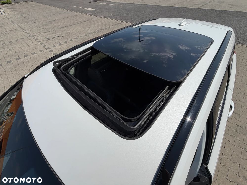 Volvo V90 D5 SCR AWD R-Design - 12