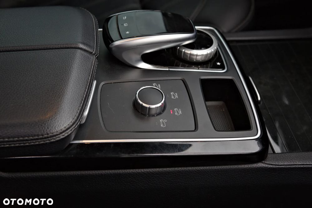 Mercedes-Benz GLE 400 4Matic 7G-TRONIC Exclusive - 30
