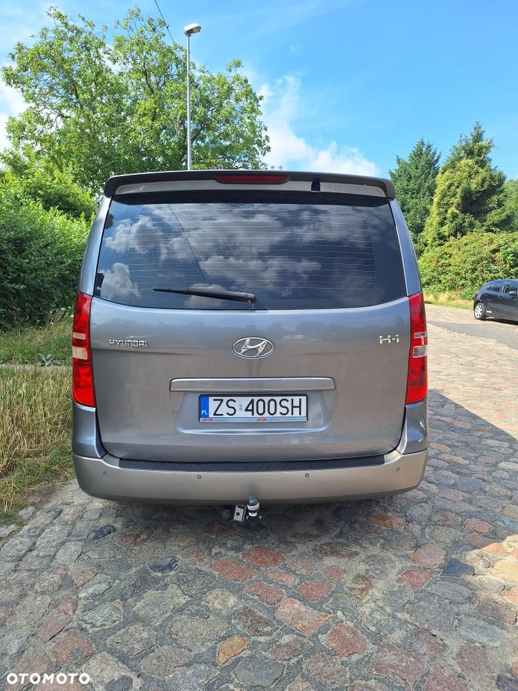 Hyundai H-1 - 2
