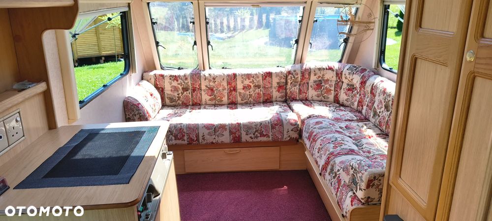 SWIFT Abbey DMC 900 kg  2-3 Osobowa - 13