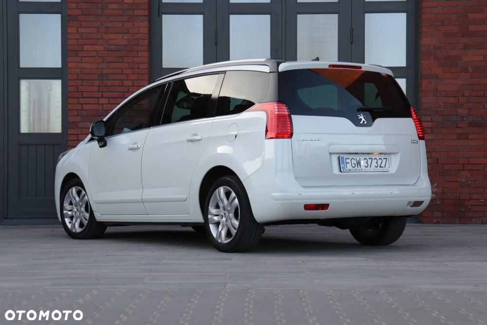 Peugeot 5008 HDI FAP 150 Allure - 16