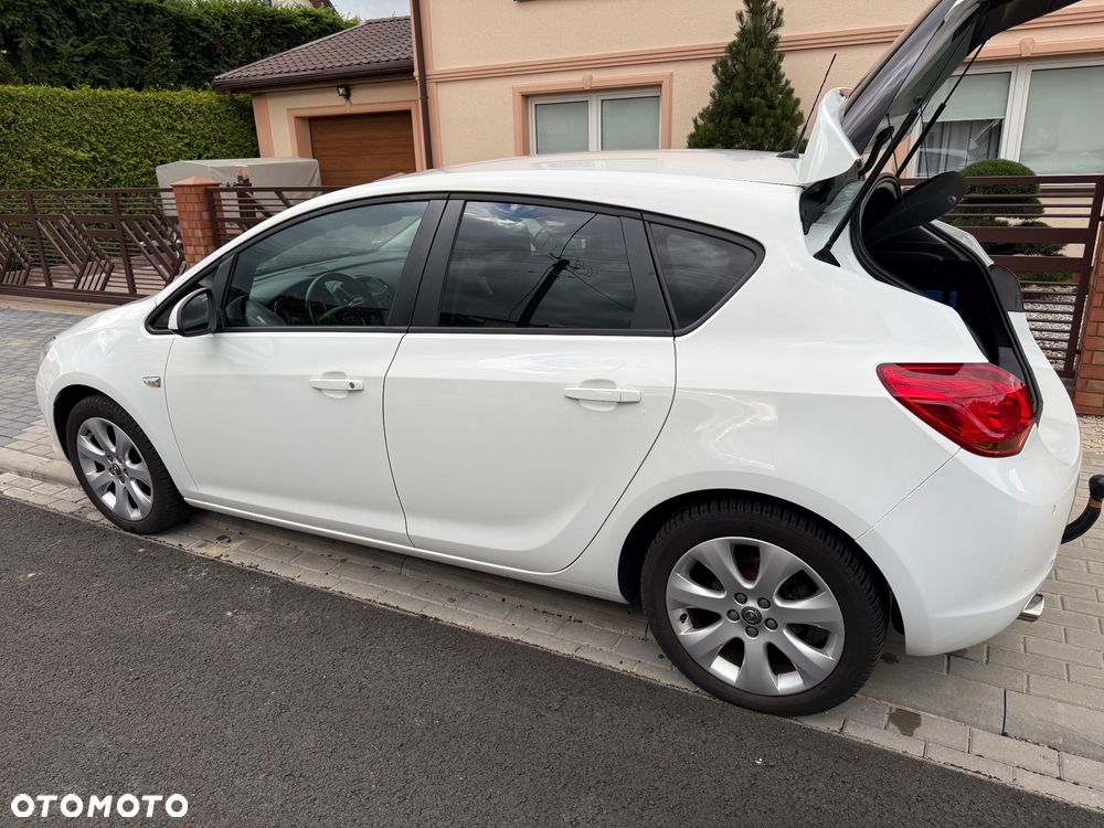 Opel Astra - 4