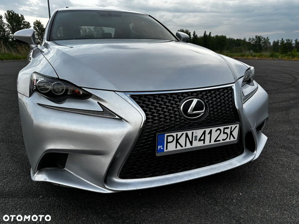 Lexus IS 200t Sport Line - 10