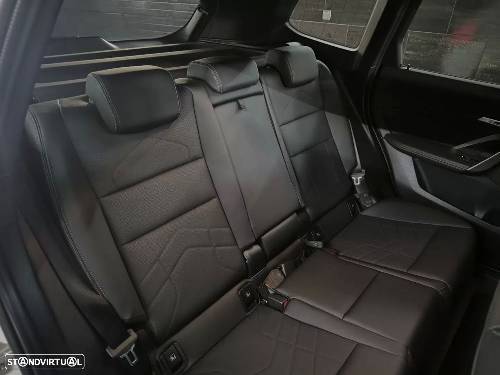 BMW iX1 xDrive30 Pack Desportivo M - 23