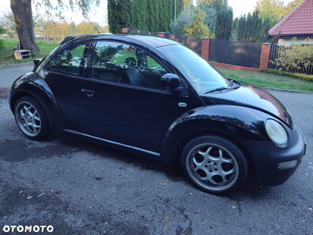Volkswagen New Beetle - 2