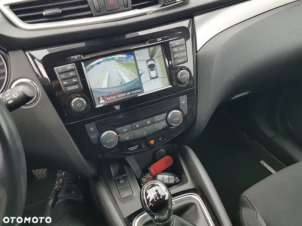 Nissan Qashqai 1.6 dCi N-Connecta - 13