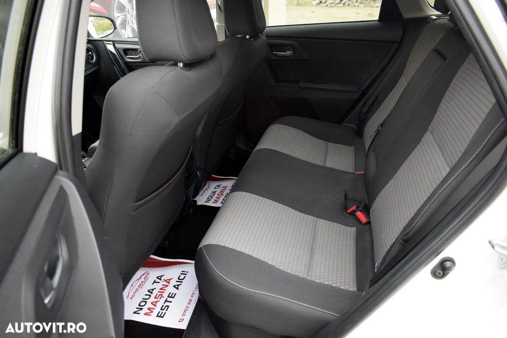 Toyota Auris 1.8 VVT-i Automatik Design Edition - 13