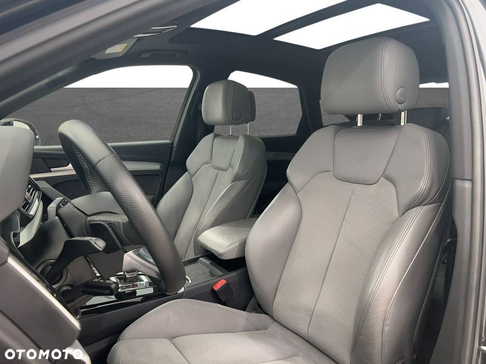 Audi Q5 Sportback - 16