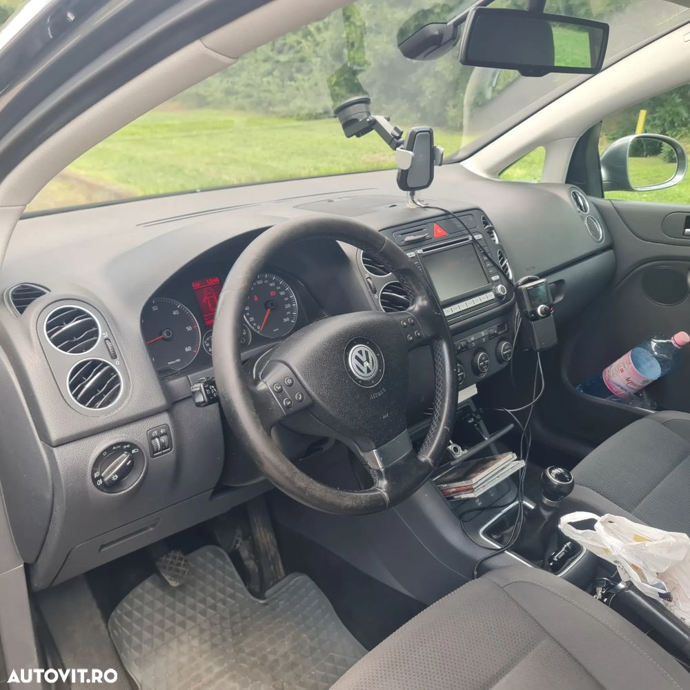 Volkswagen Golf Plus - 27