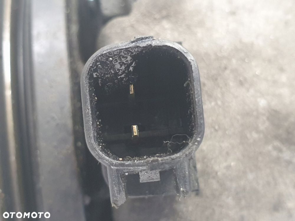 SPRĘŻARKA KLIMATYZACJI Volvo V70 III 2.0 16V _ 31267513 - 7