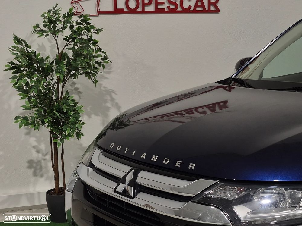 Mitsubishi Outlander 2.2 DI-D Instyle Navi - 3