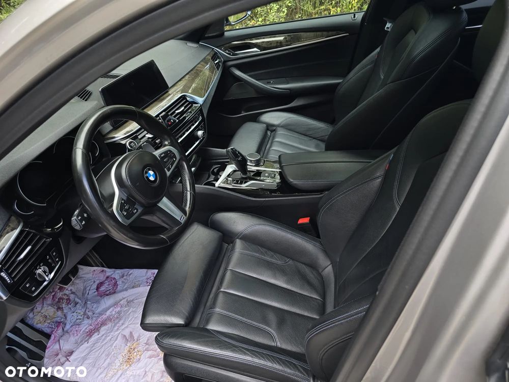 BMW Seria 5 540i M Sport sport - 6