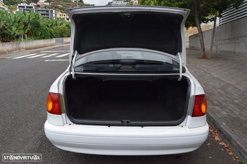Toyota Corolla S/D 1.4 Sol - 20