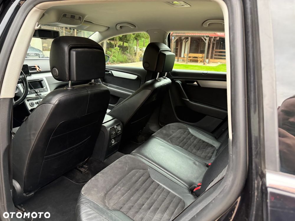 Volkswagen Passat 2.0 TDI Highline DSG - 29