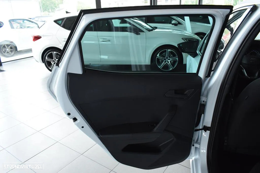 SEAT Ibiza 1.0 TSI FR - 35