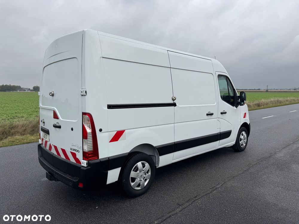 Nissan NV400 - 6