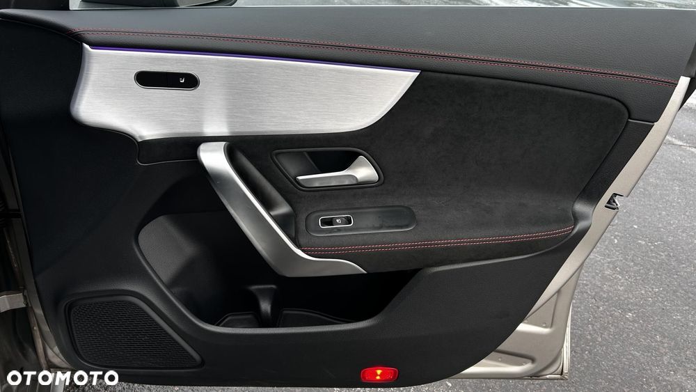 Mercedes-Benz CLA 250 AMG Line 7G-DCT - 22