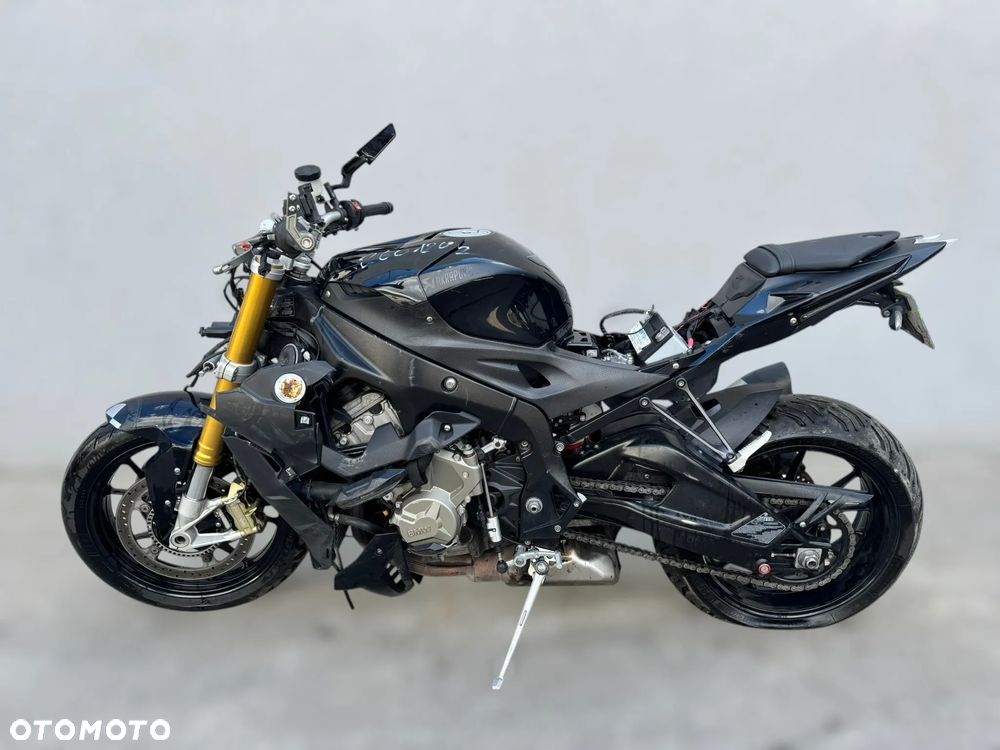 BMW S - 5