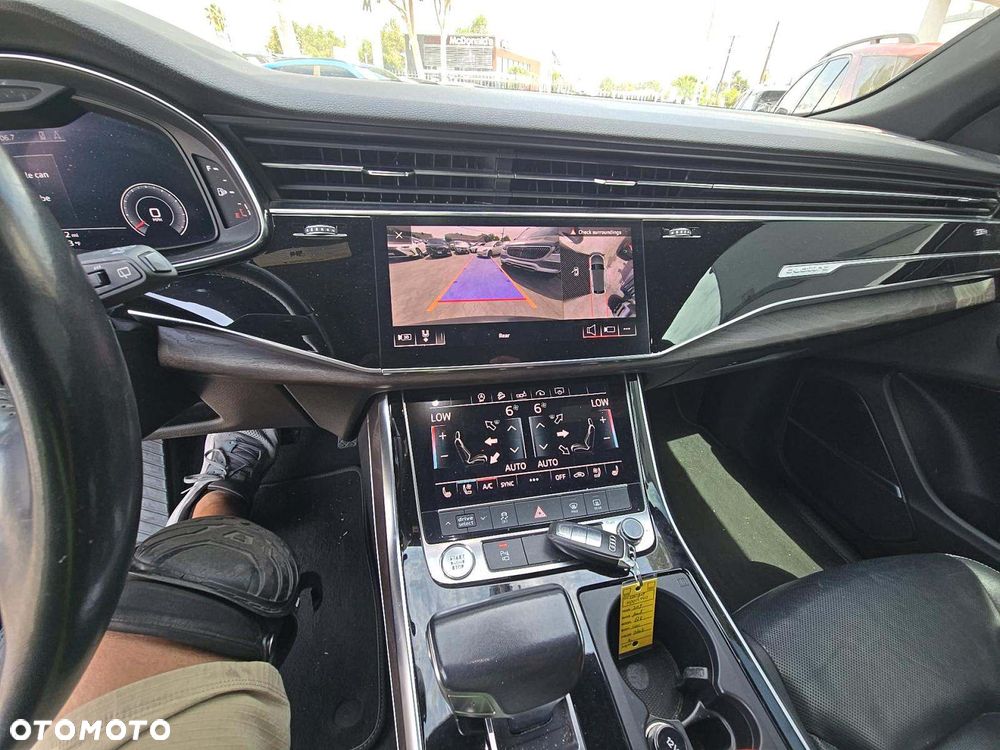 Audi Q8 55 TFSI quattro tiptronic - 6