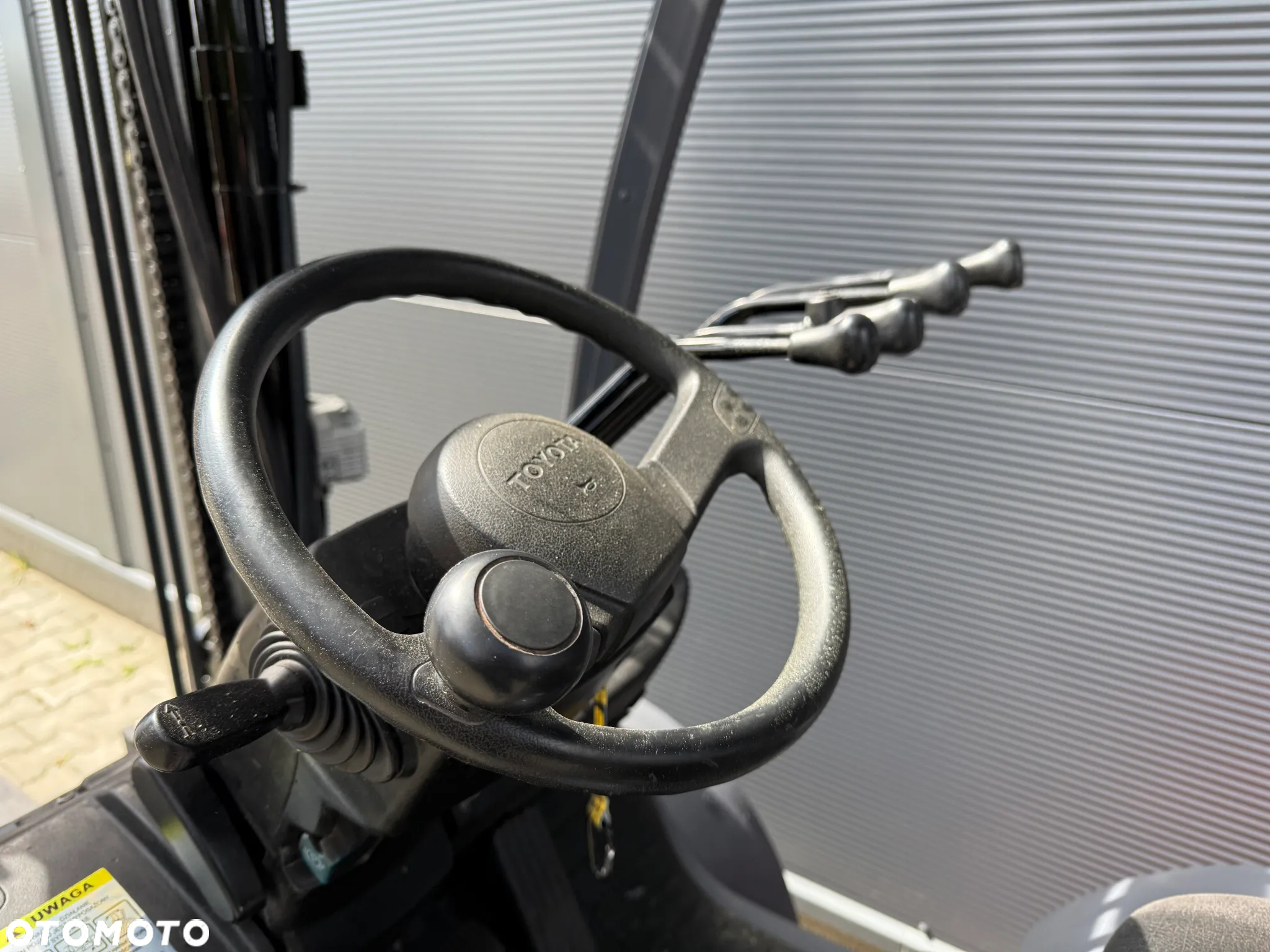 Toyota 02-8FGJF35 - 8