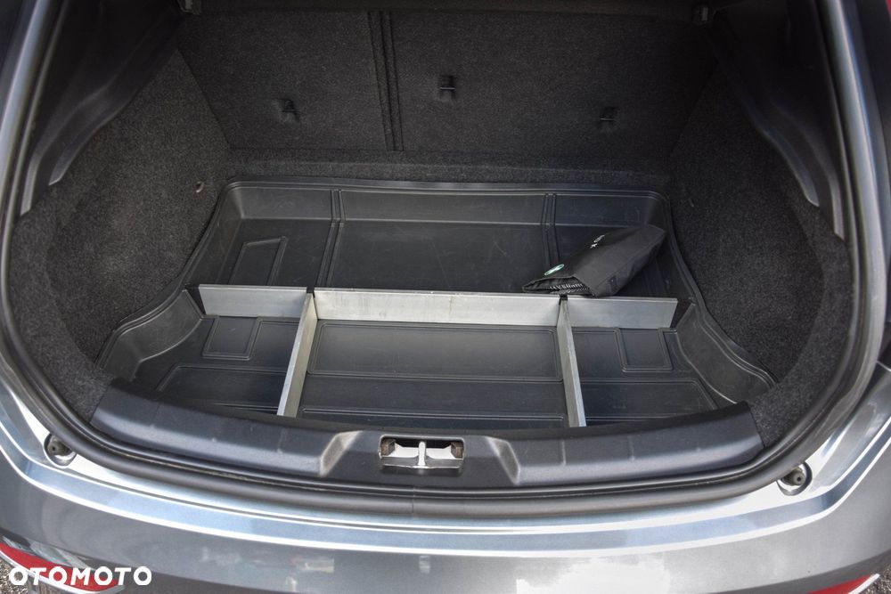 Volvo V40 - 28