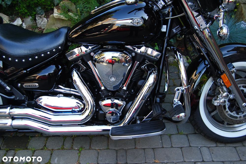 Yamaha Road Star - 8