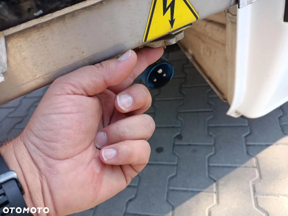 Mercedes-Benz SPRINTER - 9