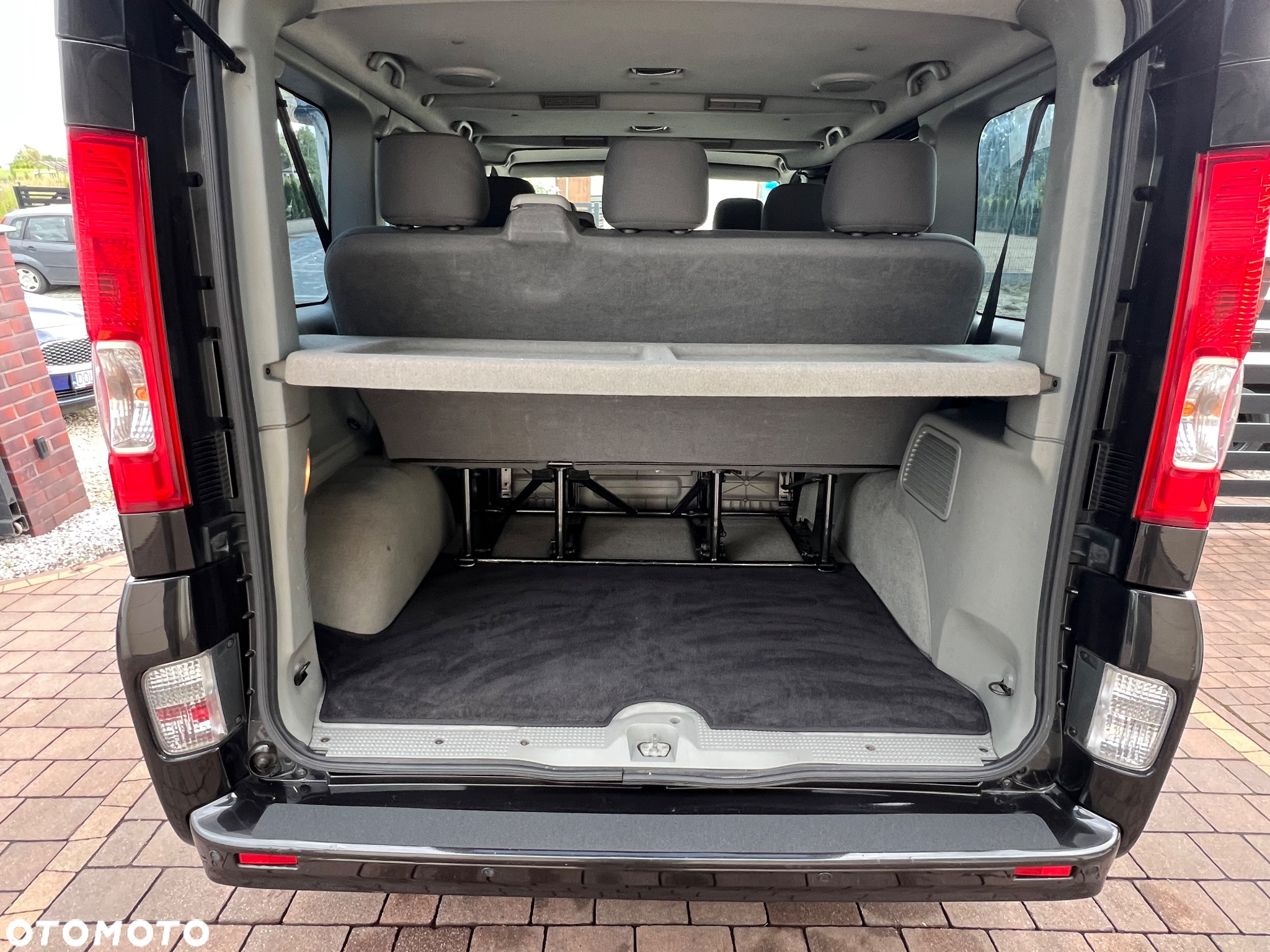Opel Vivaro 2.0 CDTI L1H1 Tour Cosmo - 26