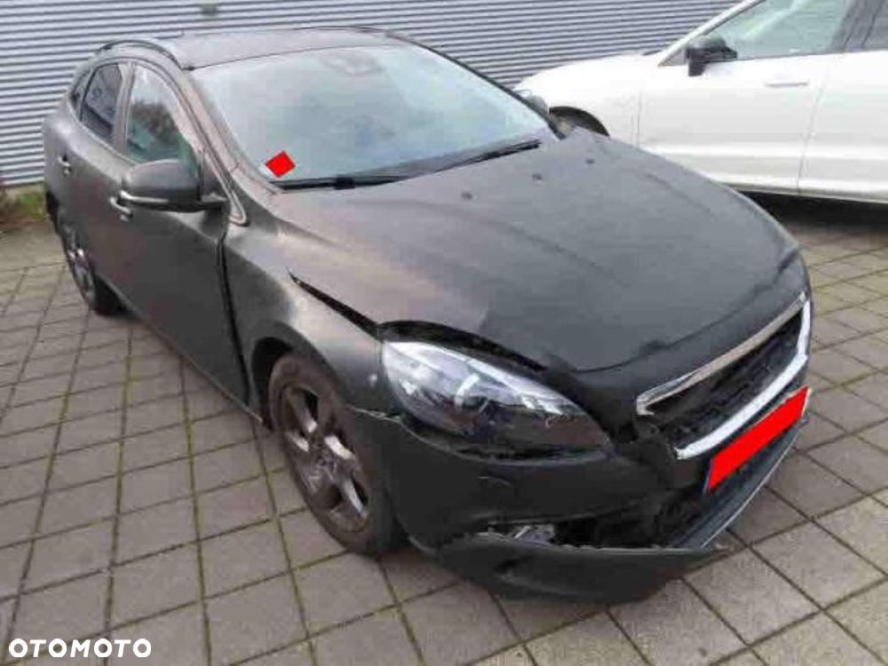 Volvo V40 - 2