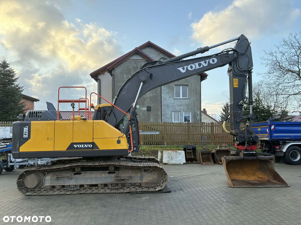 Volvo EC220EL ROTOTILT SZCZYPCE 3 ŁYŻKI 25 TON - 1